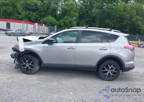 2017 Toyota Rav4 Se z USA, uszkodzony, nr VIN 2T3JFREV7HW568488